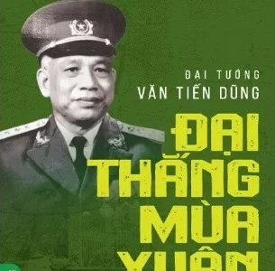 Đại Thắng Mùa Xuân – Văn Tiến Dũng